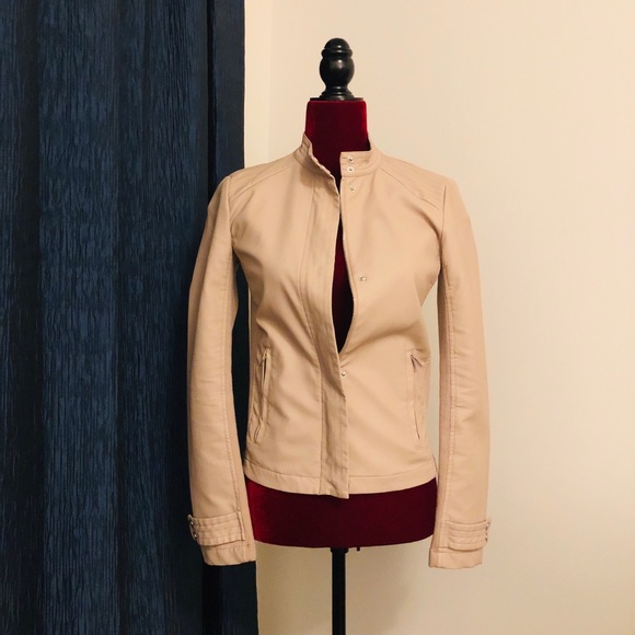 Calvin Klein Jackets & Blazers - Calvin Klein Jacket